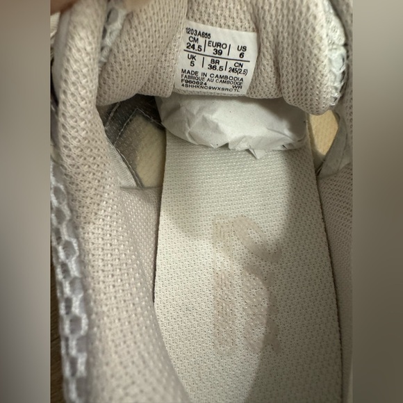 🍂NWT ASICS Gt-2160 Unisex Sneakers (W7.5/M6) - Picture 9 of 10